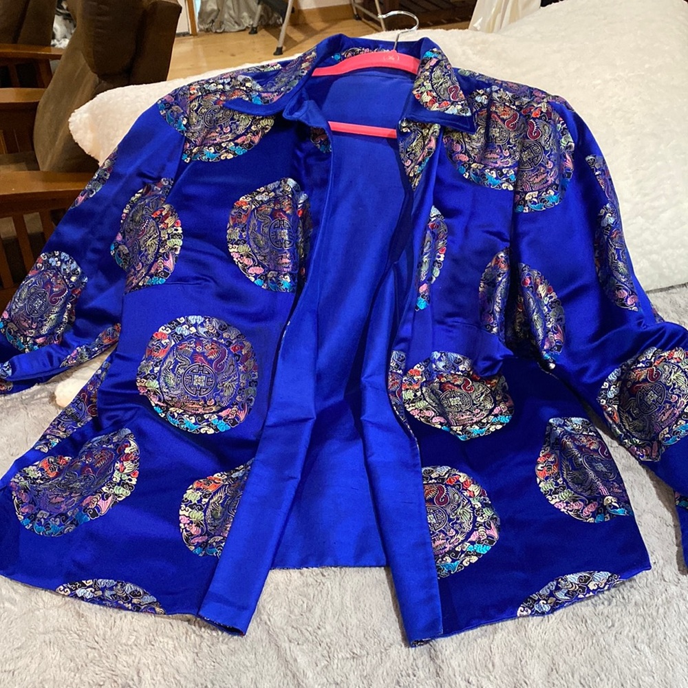 1x Asian pattern rev silk jacket